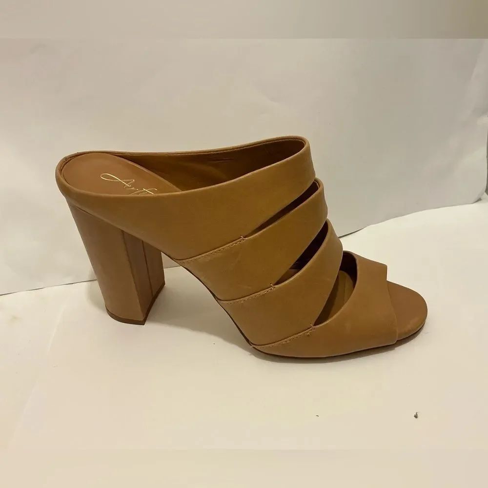 NWOB Arturo Chiang Lora Women's Sandals Sz 9.5 Brown Leather Block Heel Shoes